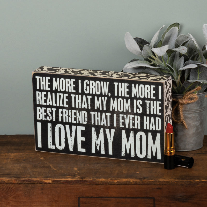 Love My Mom Box Sign (Pack of 2)