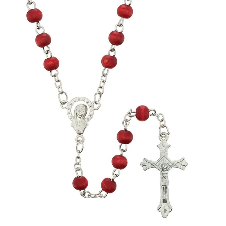 Rose Petal Rosary Set with 5 mm beads, silver-plated and wood details, crucifix, centerpiece, and compact round case.